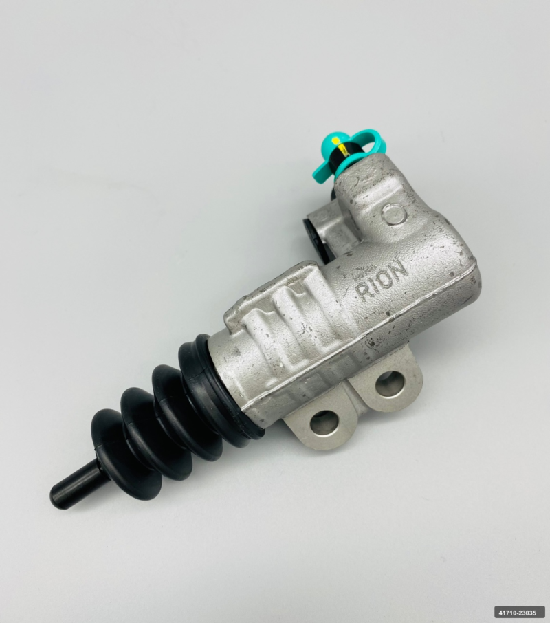 i20 2018 ve Üzeri Ceed 2018 ve Üzeri Rıo 2018 ve Üzeri Debriyaj Alt Merkezı 41710-23050 41710-23035 Hmc