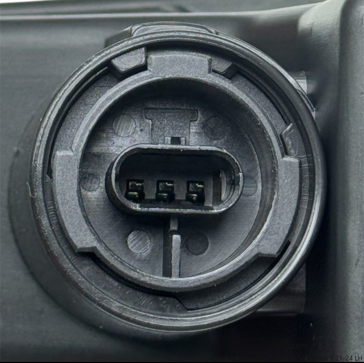 Tesla Y 21-24 Sol Lamba Sis 4 LAMBA SİS TESLA Y 21-24 LH — görsel 4